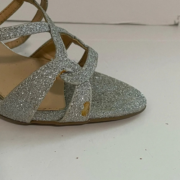 Jewel Badgley Mischka Silver Glitter Strappy Heels - Size 7.5 - Picture 6 of 11